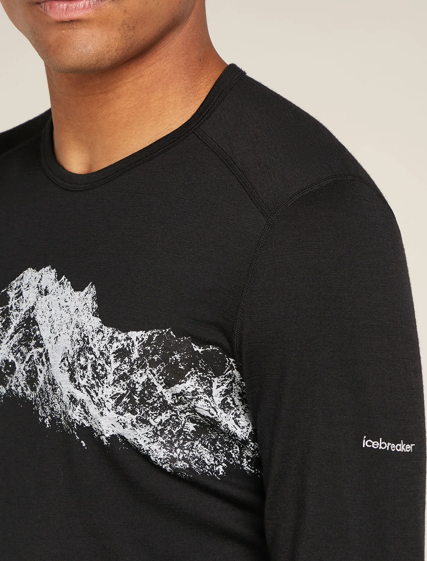 Icebreaker Base Layers^Men's Merino 200 Oasis Long Sleeve Crewe Thermal Top Remarkables Black