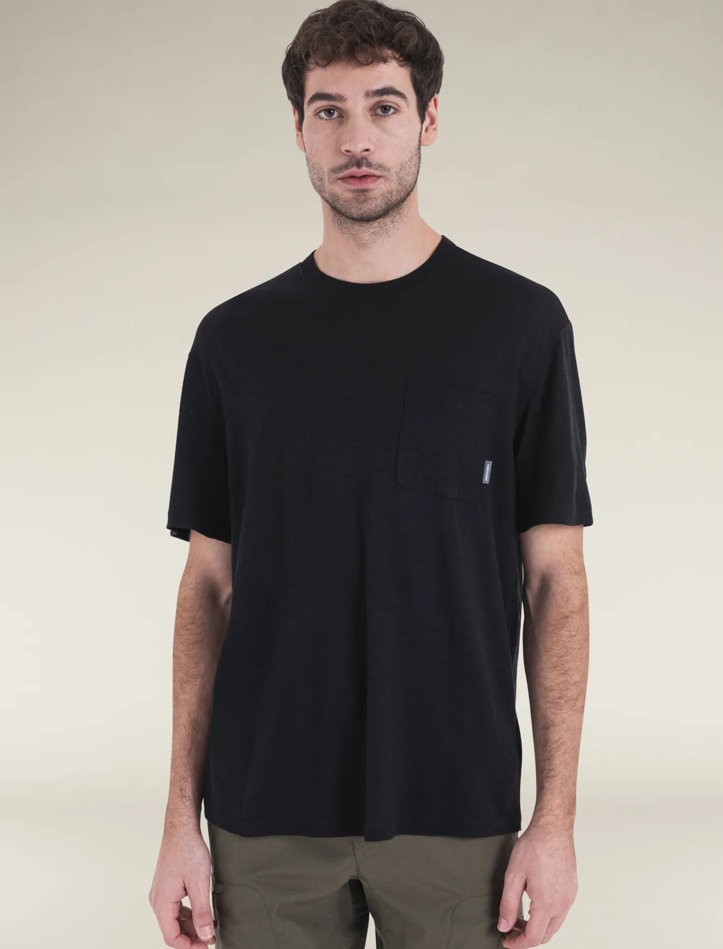 Icebreaker T-shirts^Men's Merino 150 Tech Lite Short Sleeve Relaxed Pocket T-Shirt Black
