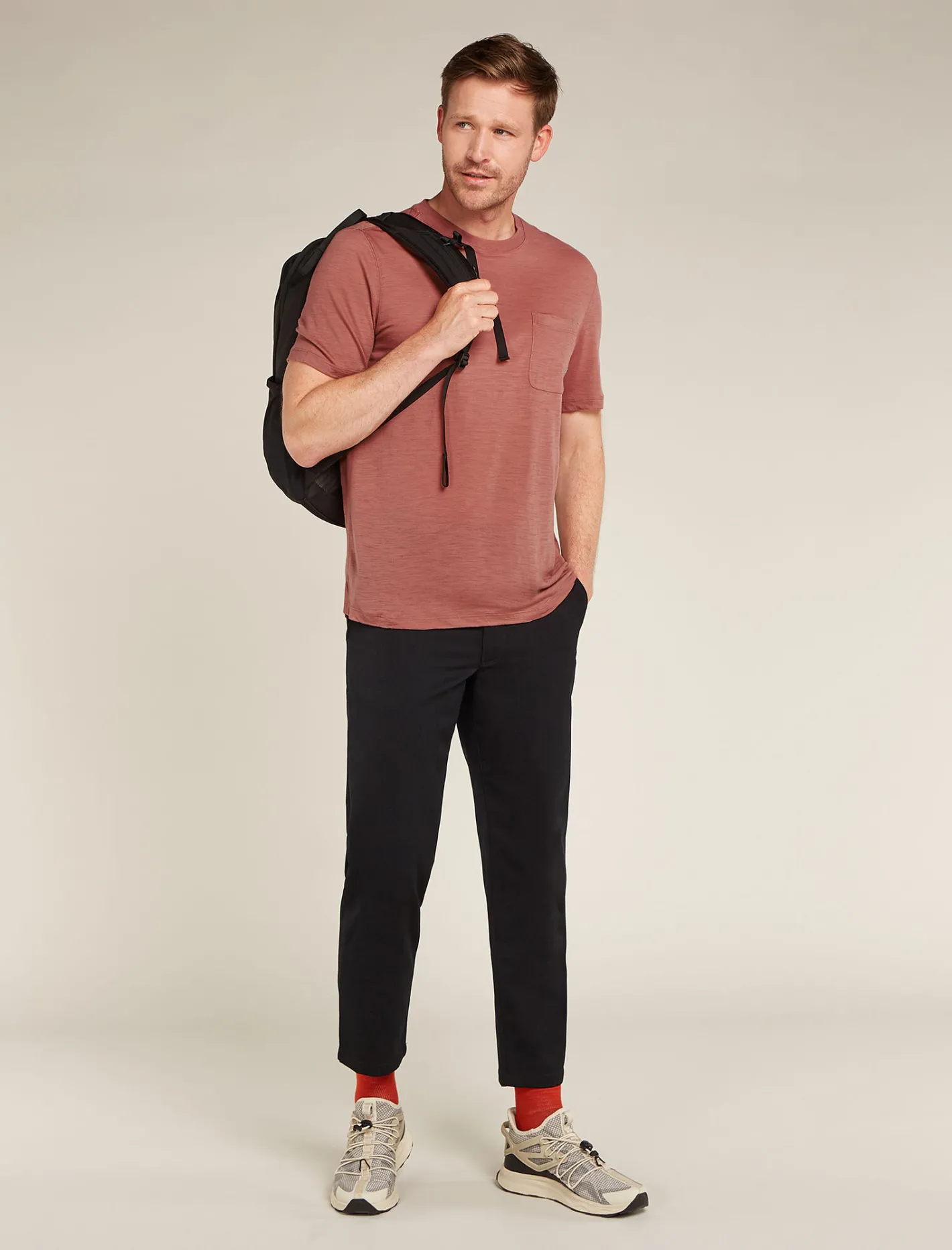 Icebreaker T-shirts^Men's Merino 150 Tech Lite Short Sleeve Relaxed Pocket T-Shirt CedarWood