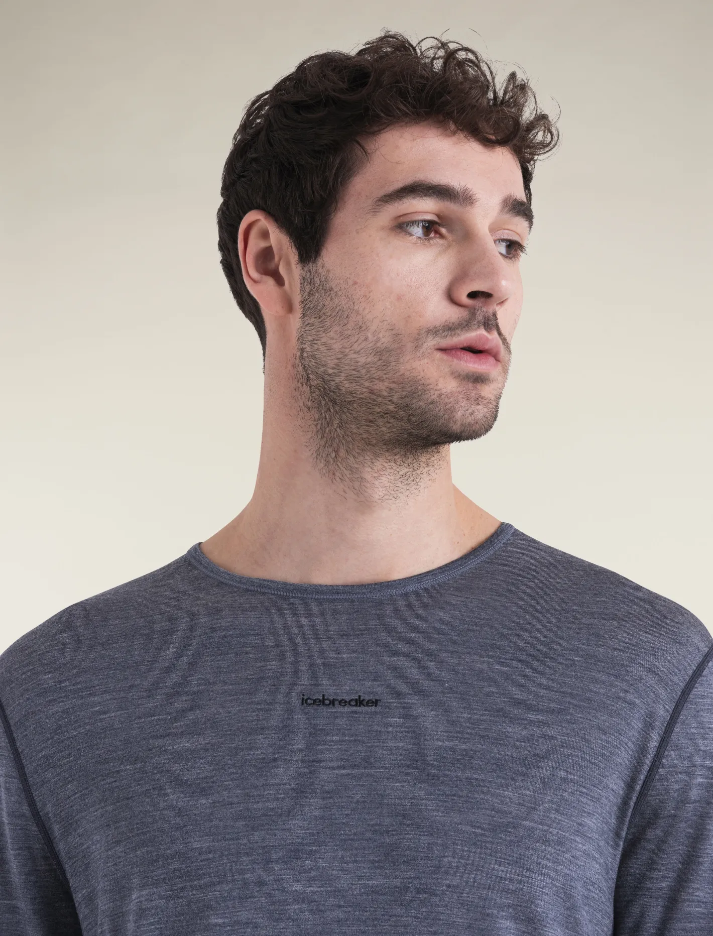Icebreaker T-shirts^Men's Merino Blend 125 ZoneKnit™ Energy Wind Short Sleeve T-Shirt Graphite/GraphiteHeather