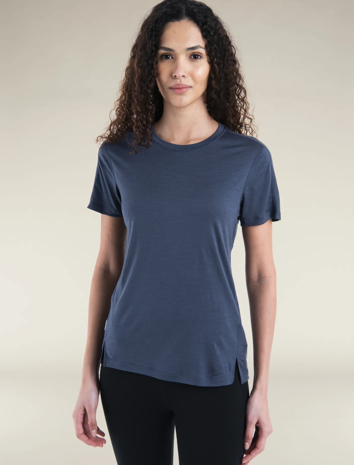 Icebreaker T-shirts & Tanks^Women's 150 MerinoFine™ Ace Short Sleeve T-Shirt Graphite