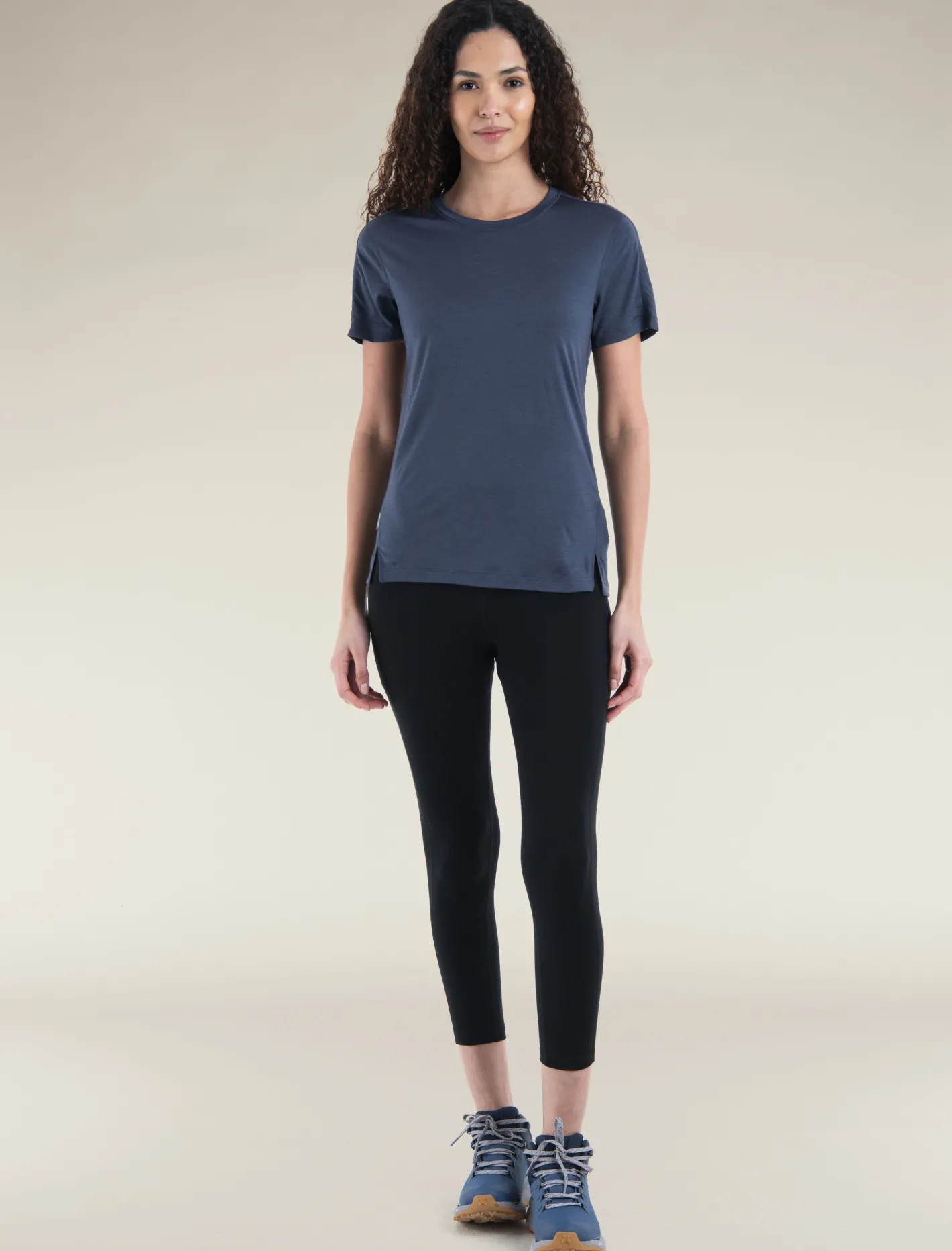 Icebreaker T-shirts & Tanks^Women's 150 MerinoFine™ Ace Short Sleeve T-Shirt Graphite