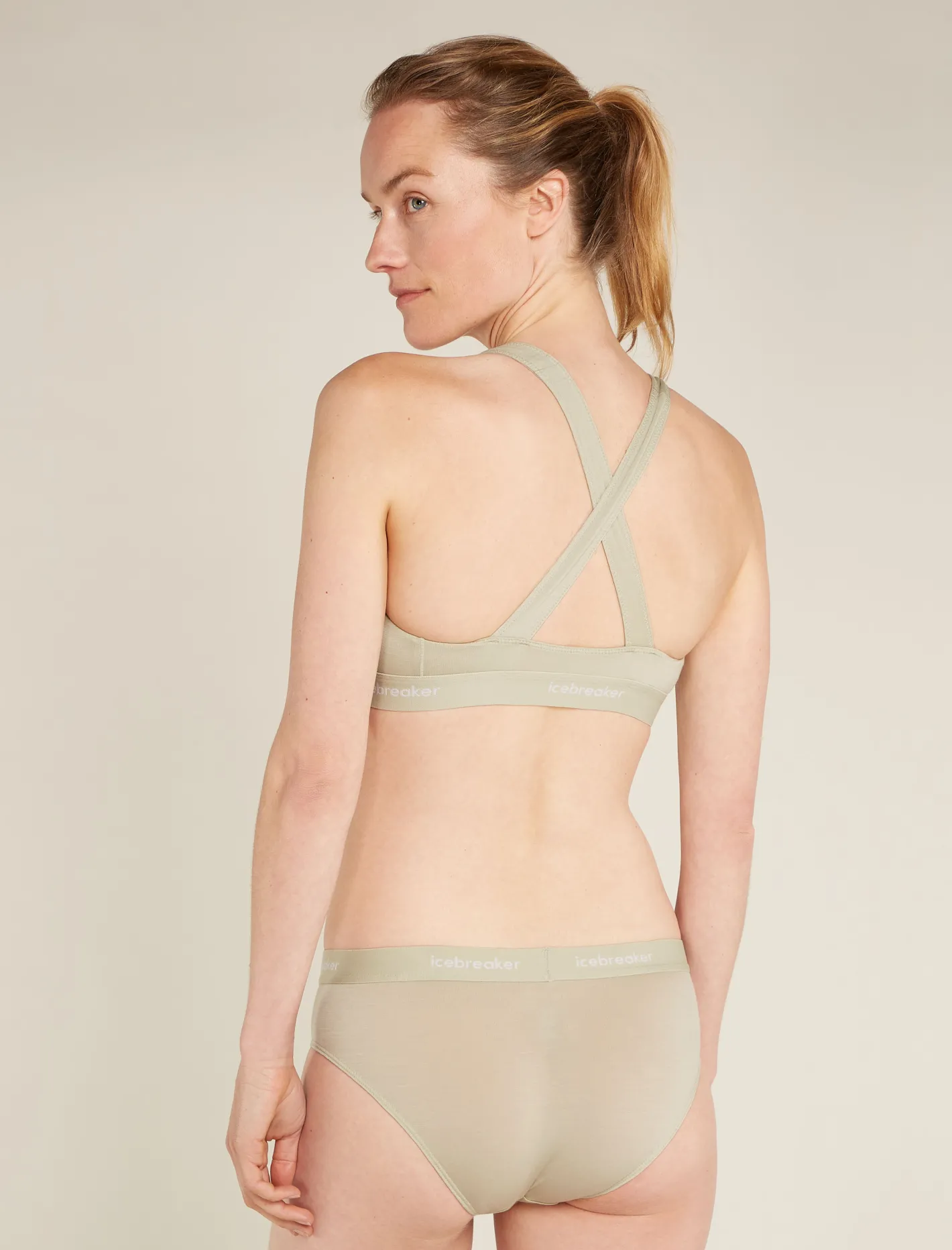 Icebreaker Underwear & Bras^Women's Merino Blend 125 Cool-Lite™ Sprite Racerback Bra Ashen