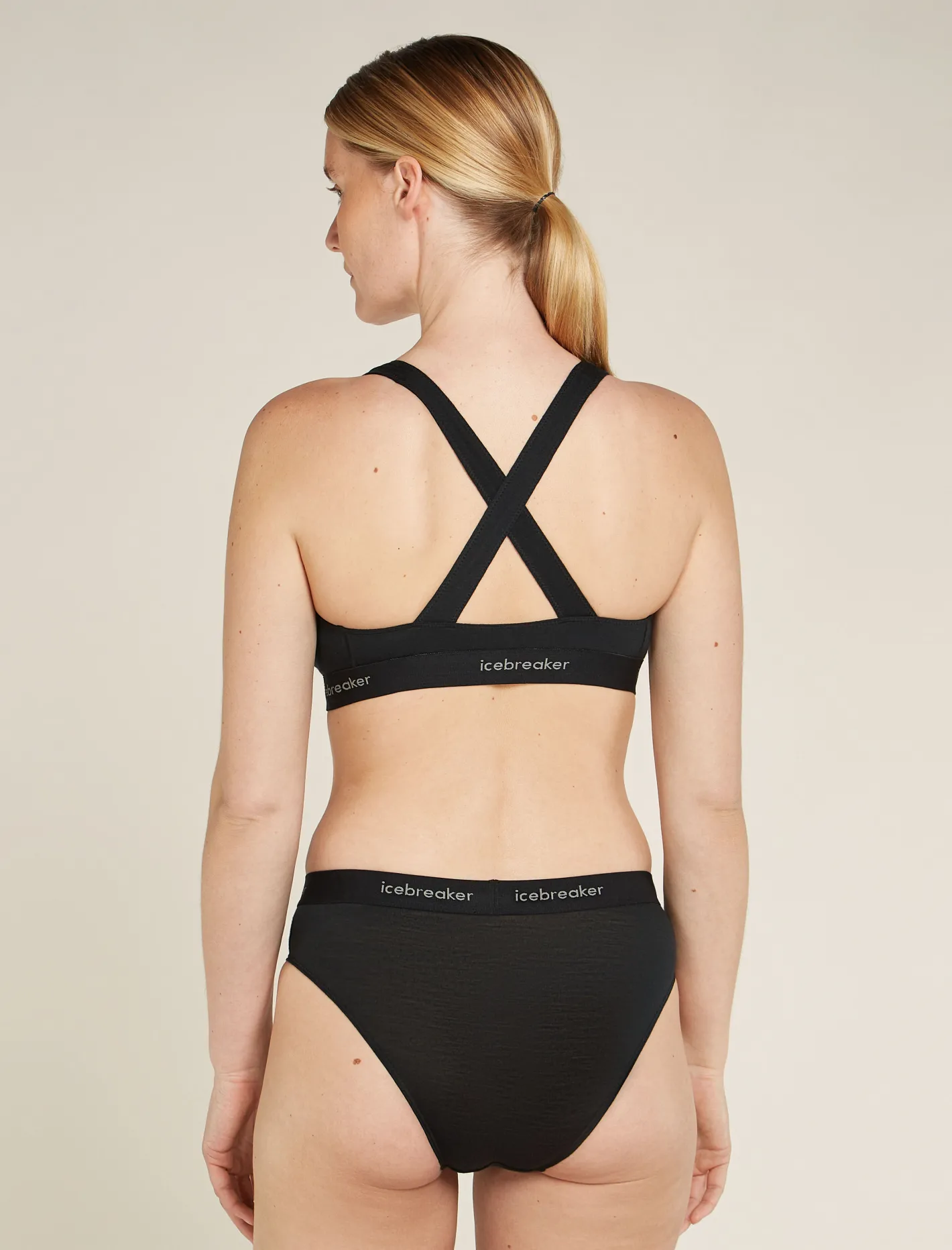 Icebreaker Underwear & Bras^Women's Merino Blend 125 Cool-Lite™ Sprite Racerback Bra Black